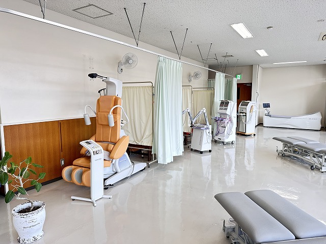 医療法人結護会 中央外科クリニックの正職員 リハビリ助手 クリニック 整形外科 消化器内科 一般外科 一般内科 その他の診療科目の求人情報イメージ3