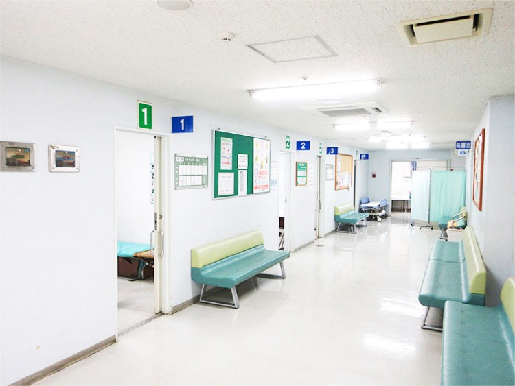 医療法人仁誠会 名嘉病院の正職員 看護助手 病院 整形外科 眼科 消化器内科 一般外科 一般内科 皮膚科 耳鼻咽喉科 その他の診療科目の求人情報イメージ2